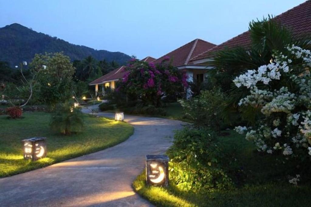 Baan Chuengkao Resort Ранонг Екстериор снимка