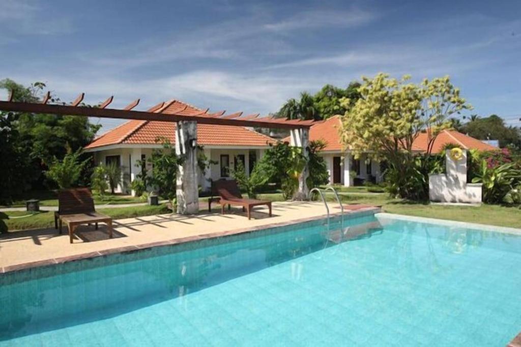 Baan Chuengkao Resort Ранонг Екстериор снимка