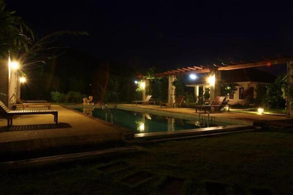 Baan Chuengkao Resort Ранонг Екстериор снимка